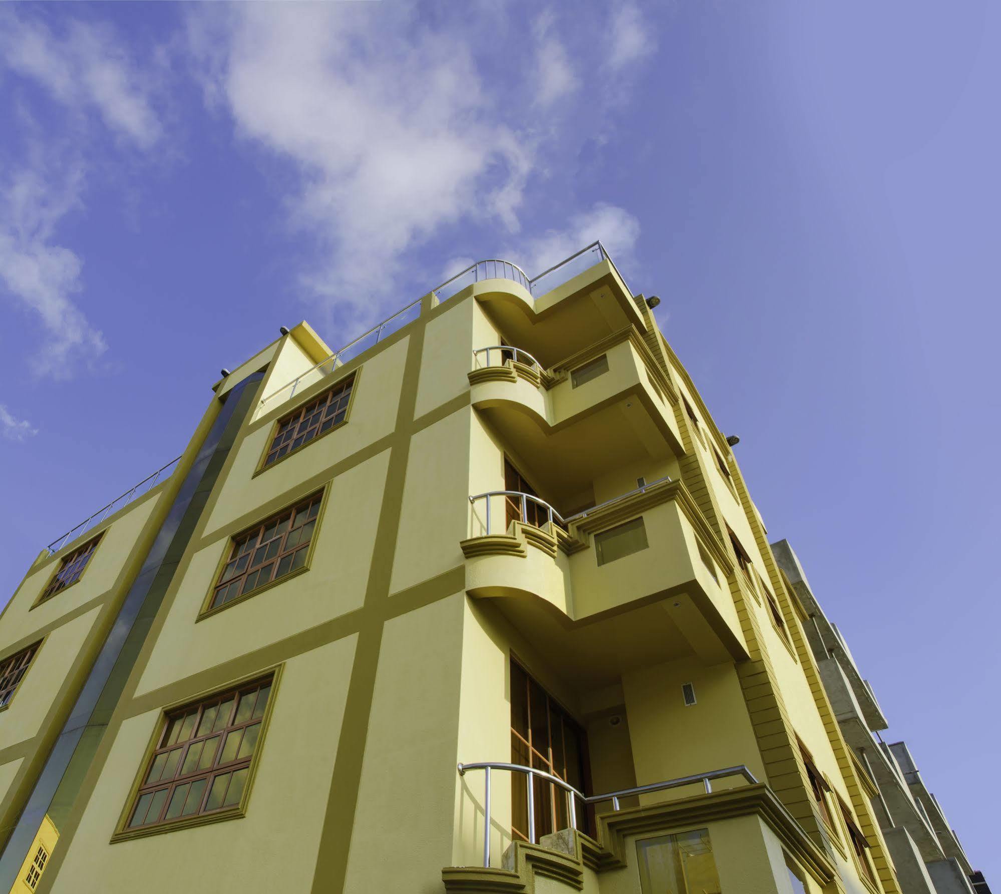 Clear Sky Inn Hulhumalé Exterior foto