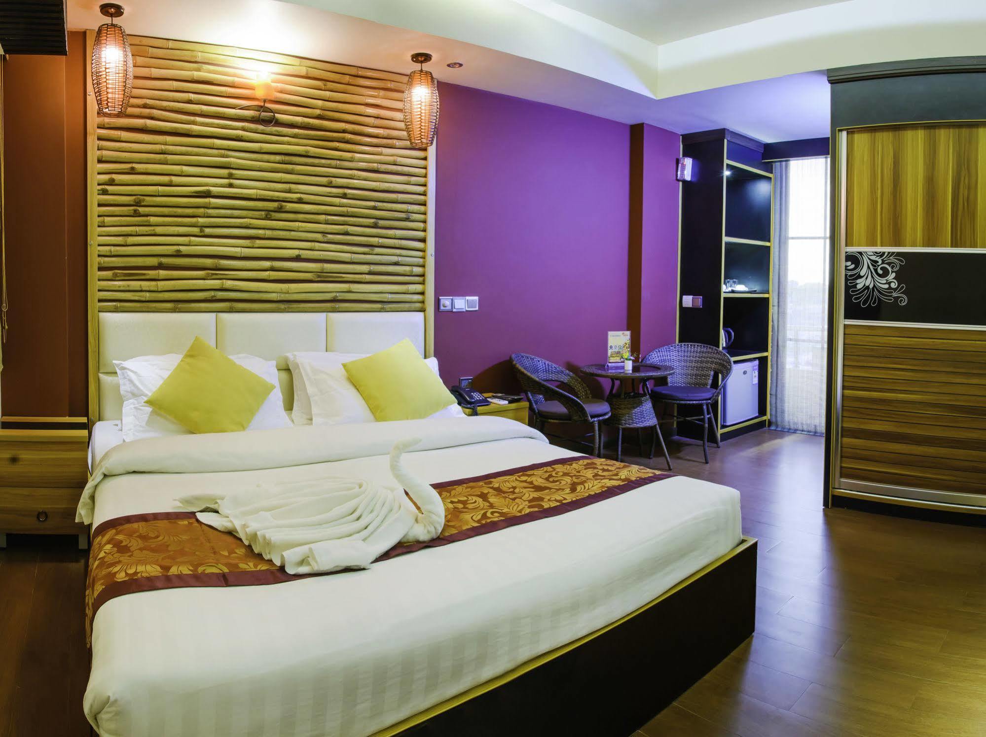 Clear Sky Inn Hulhumalé Exterior foto